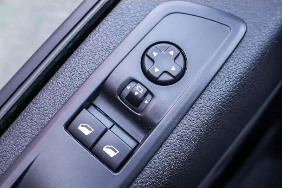 Opel Vivaro 2.0 BlueHDi L3H1 DC AUT | Dubbel cabine | Blind Spot | Navigatie | CarPlay | Camera | L+R Schuifdeur | Lane Assist | DAB | BPM Vrij | 6-Zitter | Nieuwe APK