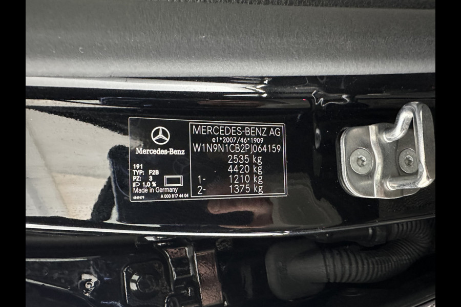 Mercedes-Benz EQA 350 4MATIC Luxury Line 67 kWh [ 3-Fase-11kW ]{SoH-94%} (INCL-BTW) *HEATPUMP | LEATHER | FULL-LED | BLINDSPOT | WIDESCREEN-DIGICOCKPIT | HEATED-SPORTSEATS | CAMERA | NAVI-FULLMAP | DAB | AMBIENTLIGHT | KEYLESS | LANE-ASSIST | 18''ALU*