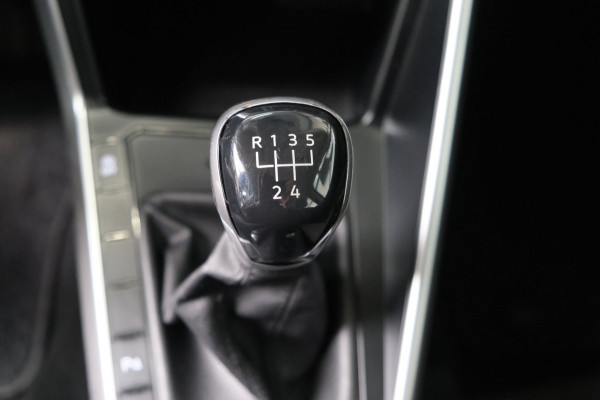 Volkswagen Polo 1.0 TSI Life NIEUW MODEL - N.A.P. Airco, Cruise, PDC, Carplay, Virtual Display.