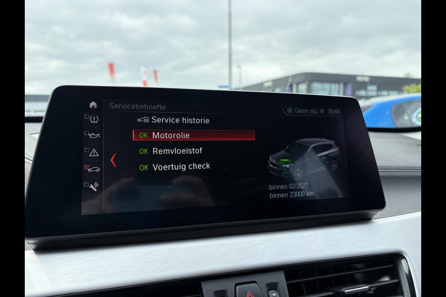 BMW X1 xDrive25e Sport Line | PHEV | Trekhaak | Head-Up | Elek. achterklep | Camera | Winterset |