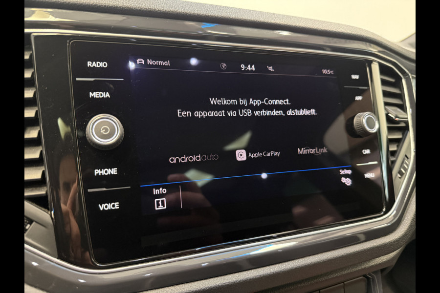 Volkswagen T-Roc 1.5 TSI Sport Business R Panoramadak Full-led VCP 19'lmv
