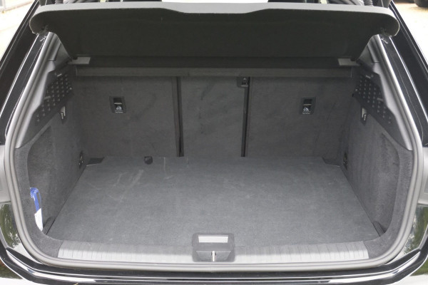Audi A3 Sportback 45 TFSI e S edition 245 PK | S line | All-Season | Elektrische klep | Sportstoelen | Dodehoeksensoren | 18 inch | Stoelverwarming | Keyless | Dealer Onderhouden | Draadloos Laden