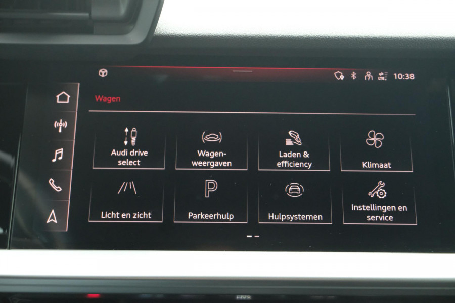 Audi A3 Sportback 45 TFSI e S edition 245 PK | S line | All-Season | Elektrische klep | Sportstoelen | Dodehoeksensoren | 18 inch | Stoelverwarming | Keyless | Dealer Onderhouden | Draadloos Laden