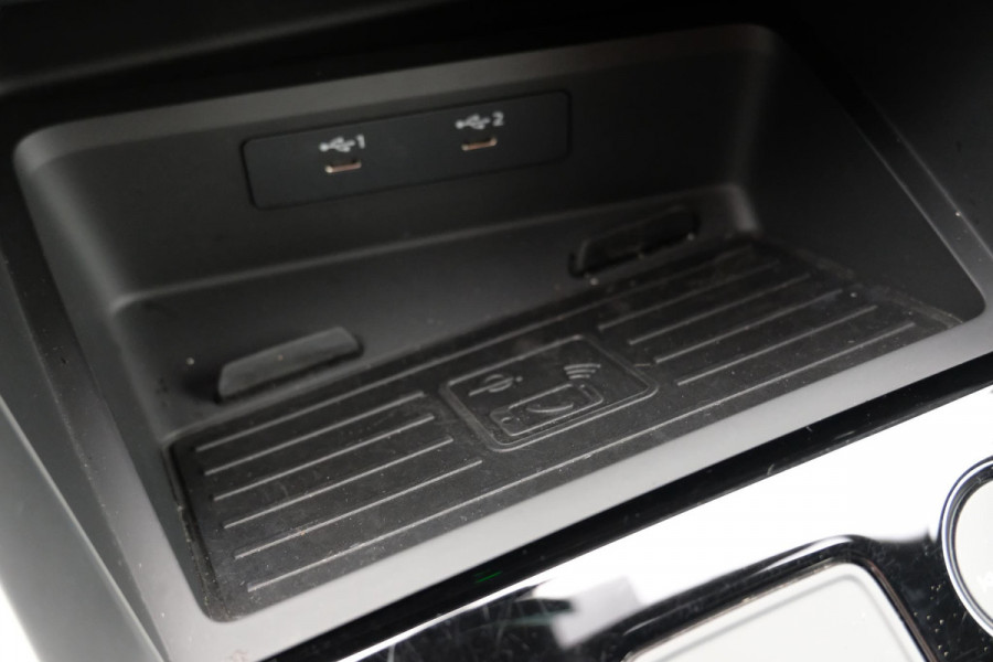Audi A3 Sportback 45 TFSI e S edition 245 PK | S line | All-Season | Elektrische klep | Sportstoelen | Dodehoeksensoren | 18 inch | Stoelverwarming | Keyless | Dealer Onderhouden | Draadloos Laden