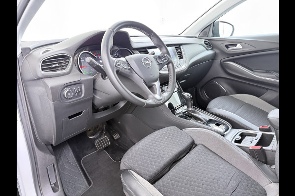 Opel Grandland X T 131PK Automaat Trekhaak Navi Camera Ecc Apple Carplay Android Auto Pdc Business Executive Elek.Achterklep Bi-Coulour AGR-Comfort Stoel Lane Assist Isofix Lmv Zwart Dak Keyless Origineel Nederlandse Auto