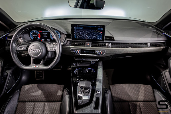 Audi A4 Avant 35 TFSI Launch edition Sport|Pano|B&O|3 S-Line