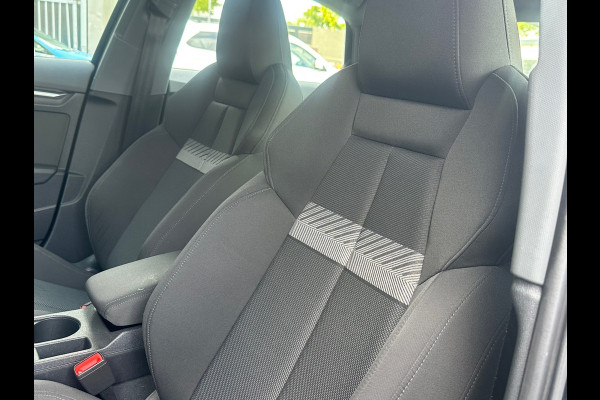 Audi A3 Limousine 30 TFSI Business edition