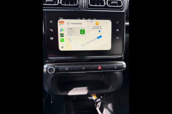 Citroën C3 1.2 PureTech S&S Shine Navigatie / Apple CarPlay I Airco I Sport velgen I LED I PDC / Camera I Dealer onderhouden