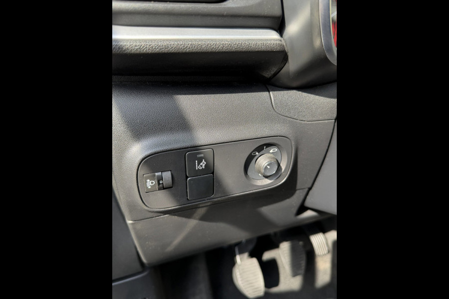 Citroën C3 1.2 PureTech S&S Shine Navigatie / Apple CarPlay I Airco I Sport velgen I LED I PDC / Camera I Dealer onderhouden