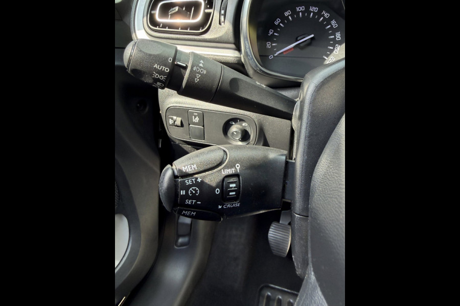 Citroën C3 1.2 PureTech S&S Shine Navigatie / Apple CarPlay I Airco I Sport velgen I LED I PDC / Camera I Dealer onderhouden