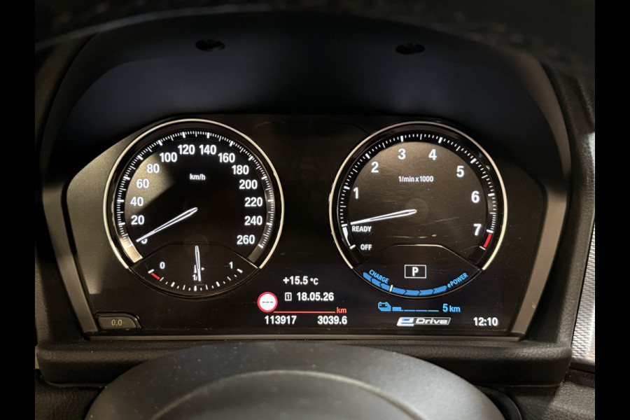 BMW 2 Serie Active Tourer 225xe iPerformance Executive | M-Sport | Panoramadak | Stoelverw.