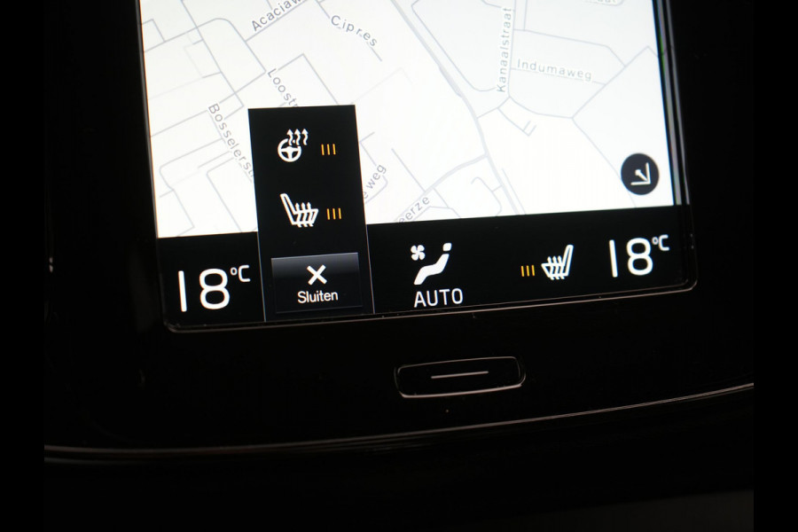 Volvo XC40 T5 Recharge R-Design PHEV 262pk Dealer O.H. | Trekhaak Af Fabriek | Camera | Alcantara Sportstoelen & Stuur Verwarmd | Keyless | Blis | Apple Carplay | Navigatie | DAB | Cruise Control | 19"L.M | Plug In Hybrid |
