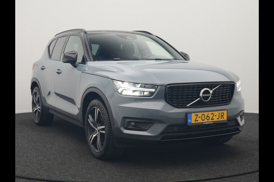 Volvo XC40 T5 Recharge R-Design PHEV 262pk Dealer O.H. | Trekhaak Af Fabriek | Camera | Alcantara Sportstoelen & Stuur Verwarmd | Keyless | Blis | Apple Carplay | Navigatie | DAB | Cruise Control | 19"L.M | Plug In Hybrid |