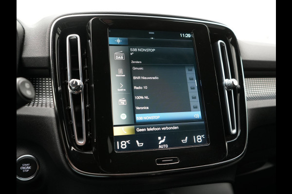 Volvo XC40 T5 Recharge R-Design PHEV 262pk Dealer O.H. | Trekhaak Af Fabriek | Camera | Alcantara Sportstoelen & Stuur Verwarmd | Keyless | Blis | Apple Carplay | Navigatie | DAB | Cruise Control | 19"L.M | Plug In Hybrid |