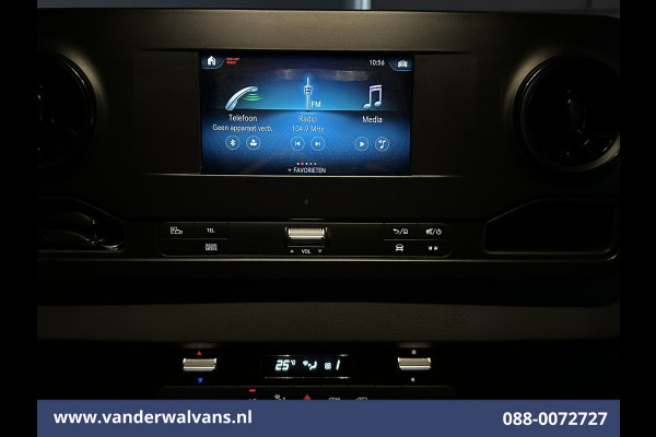 Mercedes-Benz Sprinter 314 CDI 143pk L2H2 Euro6 Airco | Camera | Trekhaak | Apple Carplay Cruisecontrol, Android Auto, Stoelverwarming, 270 Graden Achterdeuren, Bijrijdersbank