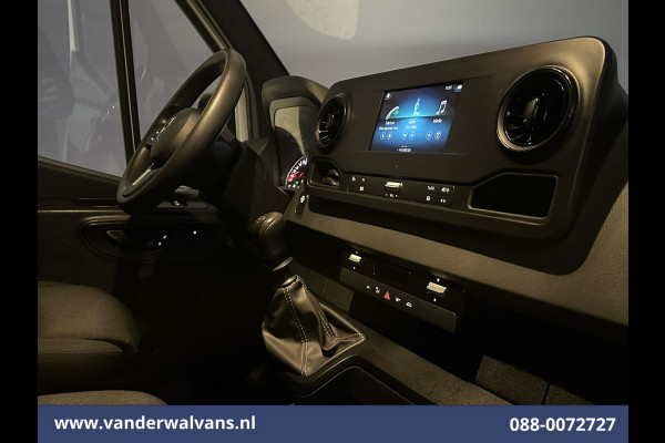 Mercedes-Benz Sprinter 314 CDI 143pk L2H2 Euro6 Airco | Camera | Trekhaak | Apple Carplay Cruisecontrol, Android Auto, Stoelverwarming, 270 Graden Achterdeuren, Bijrijdersbank