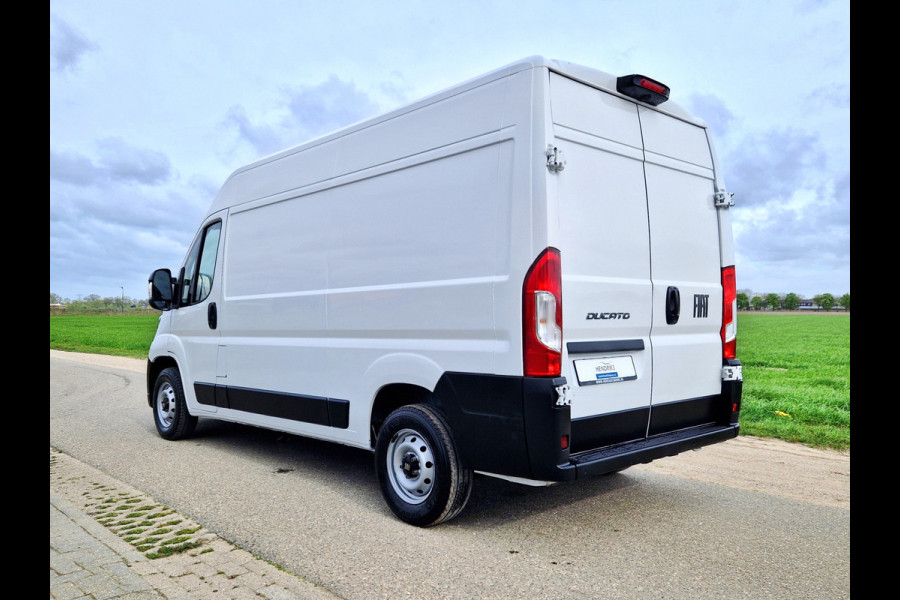 Fiat Ducato 2.2 MultiJet 140 S&S L2H2 3.5t - 140 Pk - Euro 6 - Groot Scherm - Navi - ParkeerCamera - Airco - Cruise Control