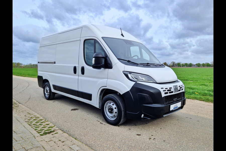 Fiat Ducato 2.2 MultiJet 140 S&S L2H2 3.5t - 140 Pk - Euro 6 - Groot Scherm - Navi - ParkeerCamera - Airco - Cruise Control