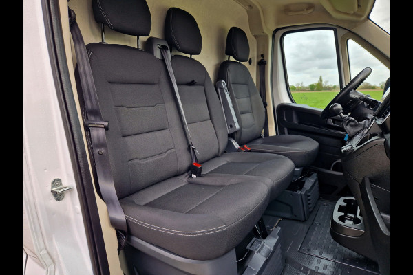 Fiat Ducato 2.2 MultiJet 140 S&S L2H2 3.5t - 140 Pk - Euro 6 - Groot Scherm - Navi - ParkeerCamera - Airco - Cruise Control