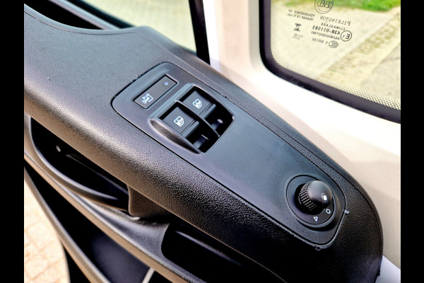 Fiat Ducato 2.2 MultiJet 140 S&S L2H2 3.5t - 140 Pk - Euro 6 - Groot Scherm - Navi - ParkeerCamera - Airco - Cruise Control