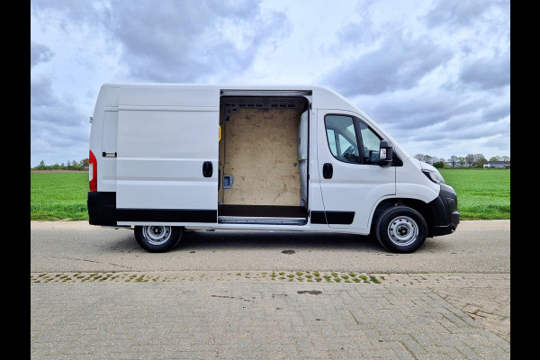 Fiat Ducato 2.2 MultiJet 140 S&S L2H2 3.5t - 140 Pk - Euro 6 - Groot Scherm - Navi - ParkeerCamera - Airco - Cruise Control