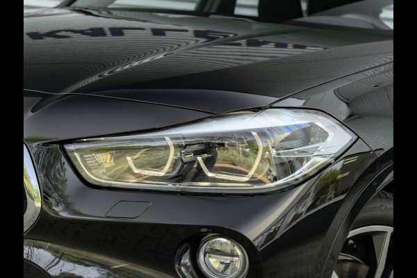 BMW X2 sDrive18i M-Sport - Stoelverwarming - LED - 19 inch