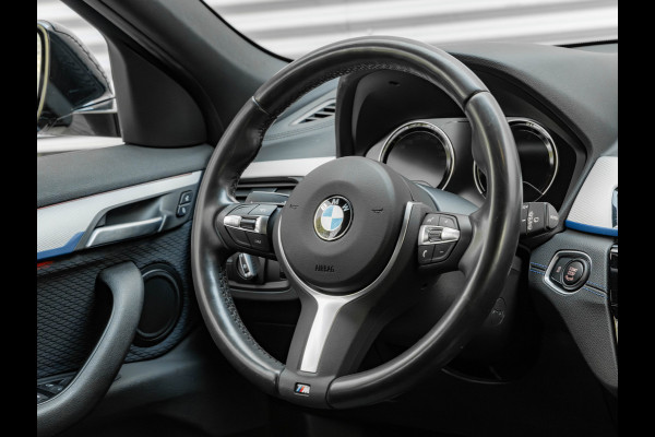 BMW X2 sDrive18i M-Sport - Stoelverwarming - LED - 19 inch