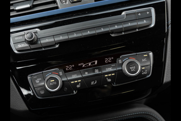 BMW X2 sDrive18i M-Sport - Stoelverwarming - LED - 19 inch