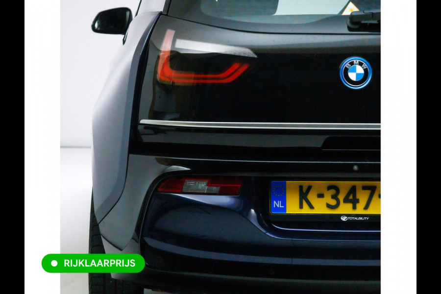 BMW i3 Basis 120Ah 42 kWh | Camera | 20" LMV | Navi | Adap. Cruise | Warmtepomp | Stoelverw. DAB