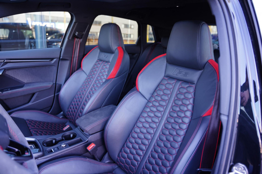 Audi RS 3 SPORTBACK 2.5 TFSI Quattro New Service