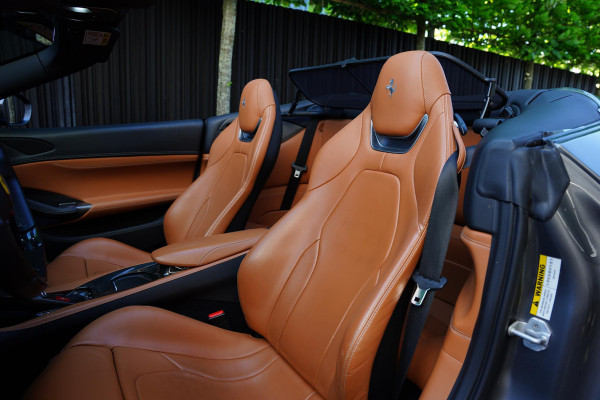 Ferrari Portofino 3.9 V8 HELE / Historical Color / Magneride / Carbon