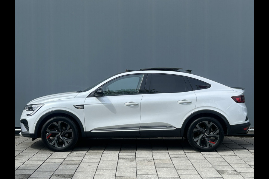 Renault Arkana BWJ 2022 | 1.6 E-Tech Hybrid 145 R.S. Line | TREKHAAK | PANO DAK | LEER | STOEL&STUUR VERW | NAVI | CLIMA | CAMERA | CARPLAY