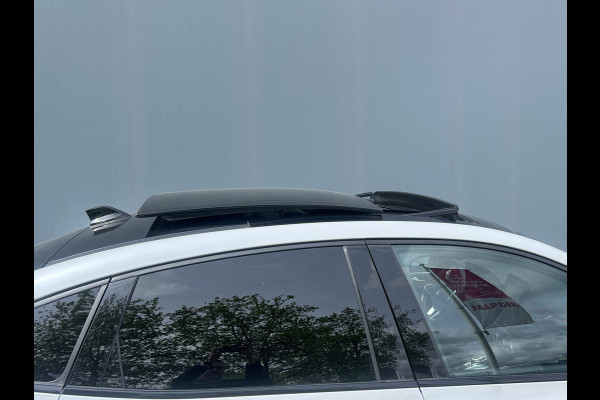 Renault Arkana BWJ 2022 | 1.6 E-Tech Hybrid 145 R.S. Line | TREKHAAK | PANO DAK | LEER | STOEL&STUUR VERW | NAVI | CLIMA | CAMERA | CARPLAY
