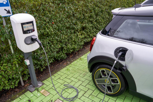 MINI Mini Electric Business Edition 33 kWh|Prijs rijklaar incl. 12 mnd garantie||Bluetooth NAV LMV Parkeersensoren achter Camera