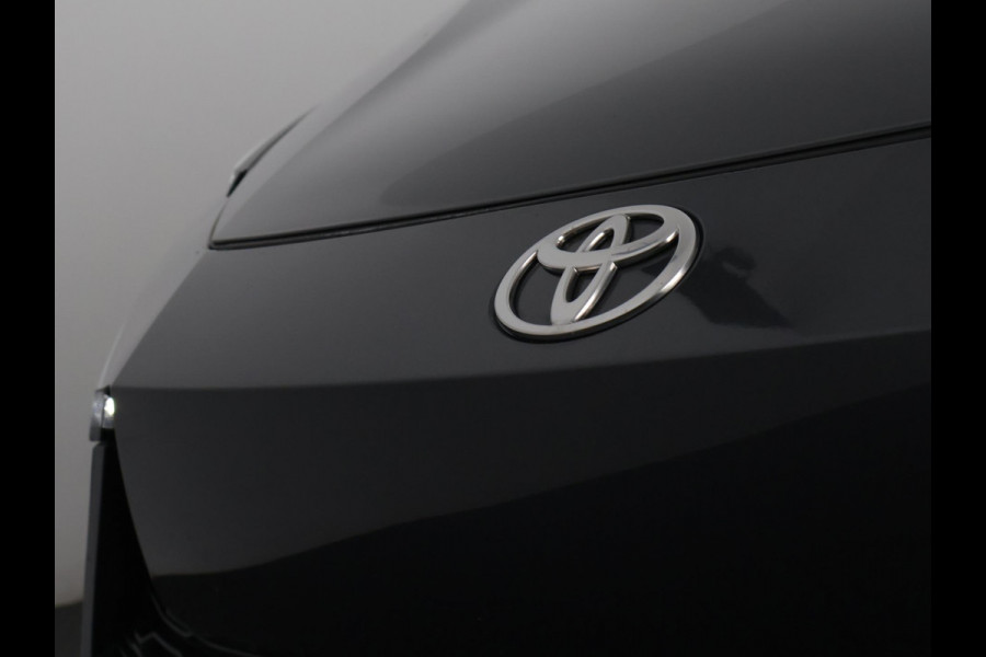 Toyota C-HR 2.0 Plug-in Hybrid 220 Dynamic | Stuur-/ & Stoelverwarming | Dodehoek detectie | Elektrische kofferbak | Parkeersensoren