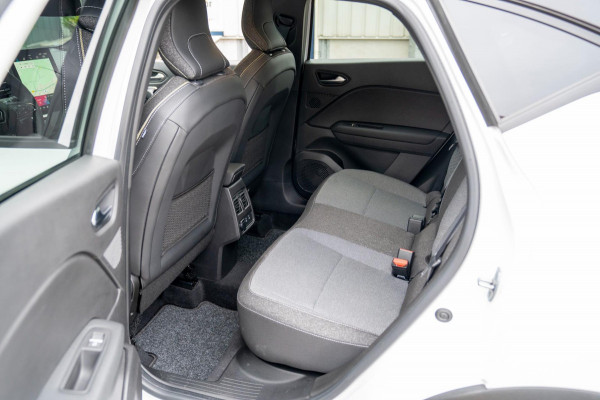 Renault Captur 1.0 TCe 90 techno | Prijs rijklaar incl. 12 mnd garantie | Lmv Carplay Stoel/stuurverw DAB Camera Bluetooth HK