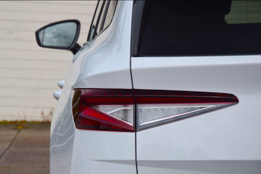 Škoda ENYAQ iV 60 Sportline VEEL EXTRA OPTIES TWV 8.260 EURO!!