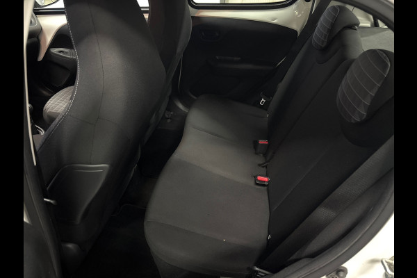 Peugeot 108 1.0 e-VTi Active Airco, LED