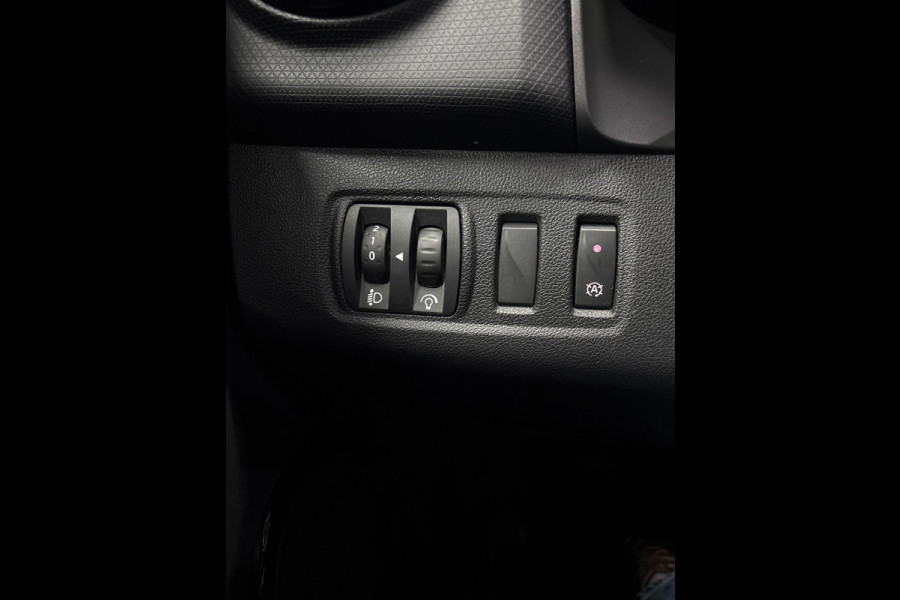 Renault Clio Estate 0.9 TCe Zen Navi, Trekhaak, Media