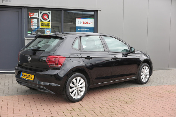 Volkswagen Polo 1.0 TSI 70kw 95pk Highline, Adaptive Cruise, PDC ,Navigatie , Stuurwiel multifuntioneel, Carplay, LMV 16", Sportstoelen,Buitenspiegels inklapbaar, etc. Complete historie bekend NL auto met NAP (recent onderhouden)