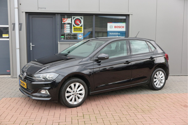 Volkswagen Polo 1.0 TSI 70kw 95pk Highline, Adaptive Cruise, PDC ,Navigatie , Stuurwiel multifuntioneel, Carplay, LMV 16", Sportstoelen,Buitenspiegels inklapbaar, etc. Complete historie bekend NL auto met NAP (recent onderhouden)