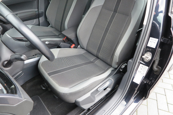 Volkswagen Polo 1.0 TSI 70kw 95pk Highline, Adaptive Cruise, PDC ,Navigatie , Stuurwiel multifuntioneel, Carplay, LMV 16", Sportstoelen,Buitenspiegels inklapbaar, etc. Complete historie bekend NL auto met NAP (recent onderhouden)