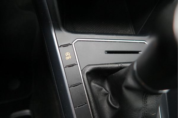 Volkswagen Polo 1.0 TSI 70kw 95pk Highline, Adaptive Cruise, PDC ,Navigatie , Stuurwiel multifuntioneel, Carplay, LMV 16", Sportstoelen,Buitenspiegels inklapbaar, etc. Complete historie bekend NL auto met NAP (recent onderhouden)