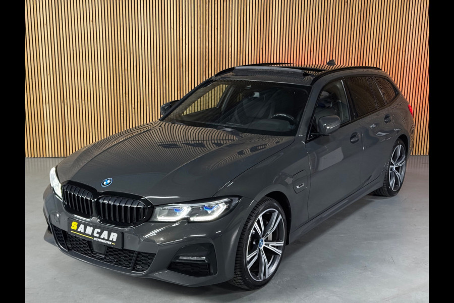 BMW 3 Serie Touring 330e M-sport PANO|AMBIENT|19 INCH|LASER|SHADOW|M-AERODYNAMICA