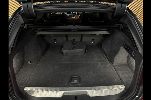 BMW 3 Serie Touring 330e M-sport PANO|AMBIENT|19 INCH|LASER|SHADOW|M-AERODYNAMICA