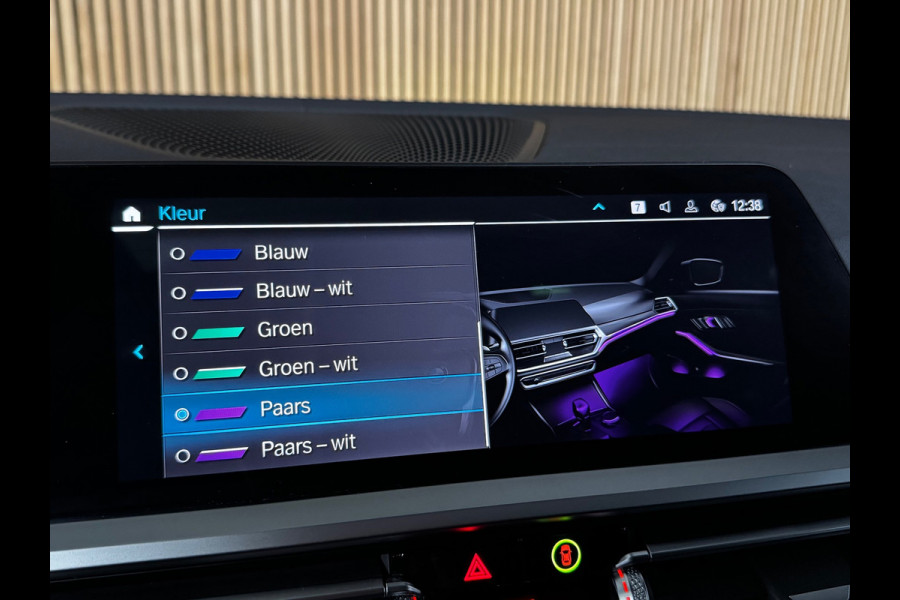 BMW 3 Serie Touring 330e M-sport PANO|AMBIENT|19 INCH|LASER|SHADOW|M-AERODYNAMICA