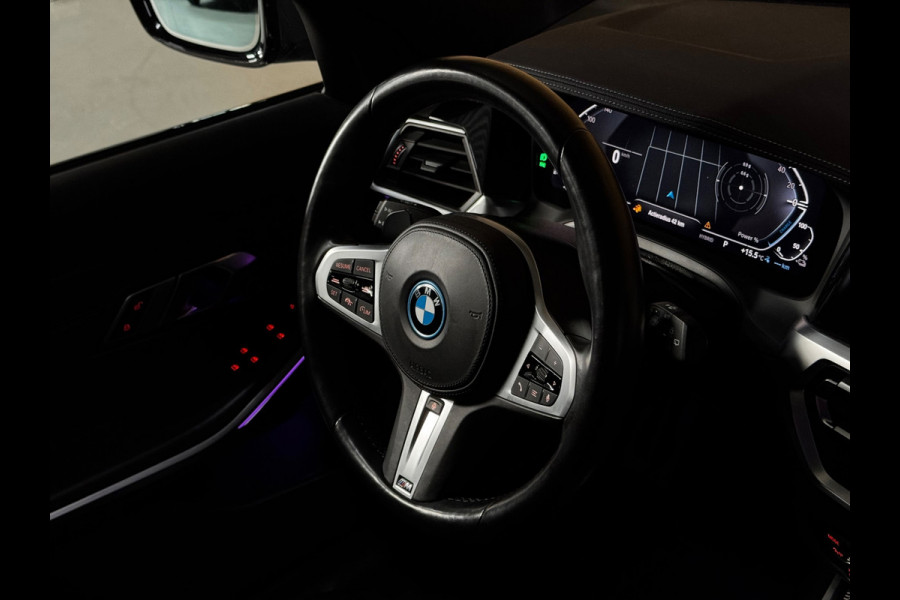 BMW 3 Serie Touring 330e M-sport PANO|AMBIENT|19 INCH|LASER|SHADOW|M-AERODYNAMICA
