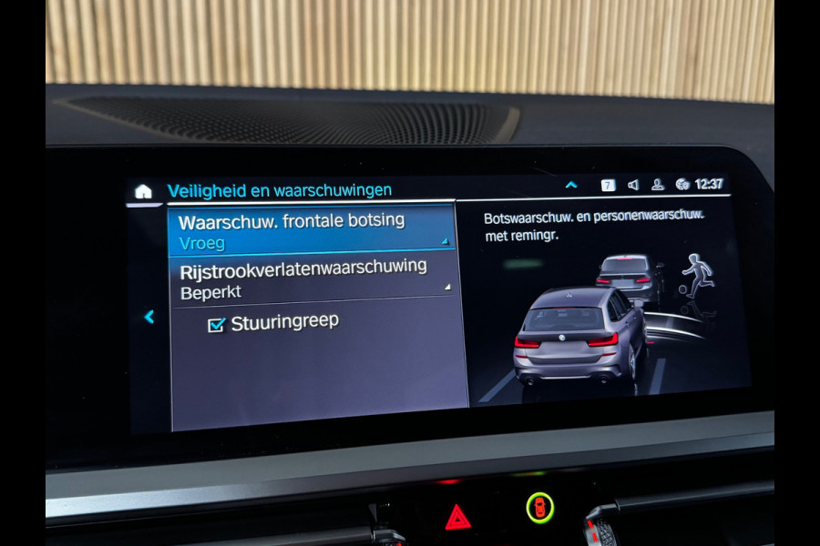 BMW 3 Serie Touring 330e M-sport PANO|AMBIENT|19 INCH|LASER|SHADOW|M-AERODYNAMICA