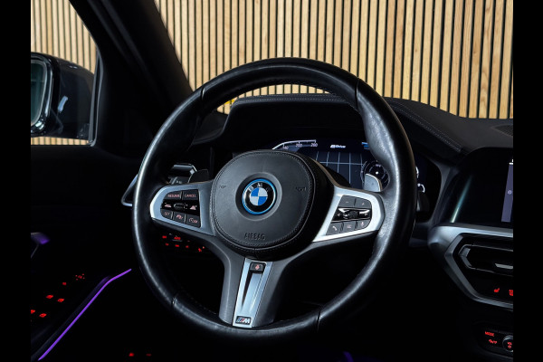 BMW 3 Serie Touring 330e M-sport PANO|AMBIENT|19 INCH|LASER|SHADOW|M-AERODYNAMICA