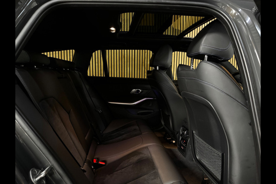 BMW 3 Serie Touring 330e M-sport PANO|AMBIENT|19 INCH|LASER|SHADOW|M-AERODYNAMICA